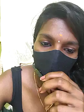Snapshot of Honey_rosetamil chatting on April 18, 2026, 5:21 am Honey rosetamil online show from April 18, 2026, 5:21 am