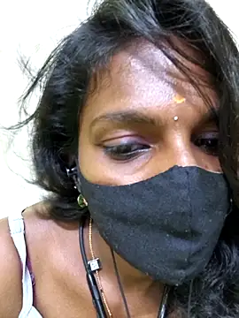 Snapshot of Honey_rosetamil chatting on April 15, 2026, 7:58 pm Honey rosetamil online show from April 15, 2026, 7:58 pm