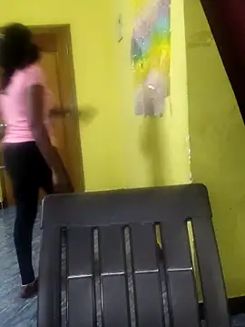 Snapshot of Honey_rosetamil chatting on September 23, 2025, 6:48 pm Honey rosetamil online show from September 23, 2025, 6:48 pm