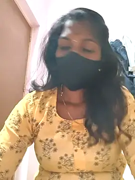 Snapshot of Honey_rosetamil chatting on December 22, 2025, 6:19 pm Honey rosetamil online show from December 22, 2025, 6:19 pm