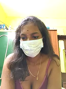 Snapshot of Honey_rosetamil chatting on December 16, 2025, 12:48 am Honey rosetamil online show from December 16, 2025, 12:48 am