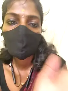 Snapshot of Honey_rosetamil chatting on May 1, 2026, 11:10 pm Honey rosetamil online show from May 1, 2026, 11:10 pm