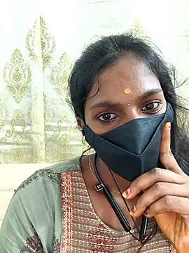 Snapshot of Honey_rosetamil chatting on April 8, 2026, 12:06 pm Honey rosetamil online show from April 8, 2026, 12:06 pm