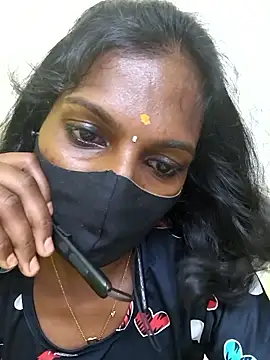 Snapshot of Honey_rosetamil chatting on April 28, 2026, 10:08 am Honey rosetamil online show from April 28, 2026, 10:08 am