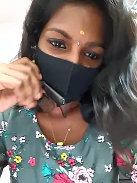 Snapshot of Honey_rosetamil chatting on May 20, 2026, 2:25 pm Honey rosetamil online show from May 20, 2026, 2:25 pm