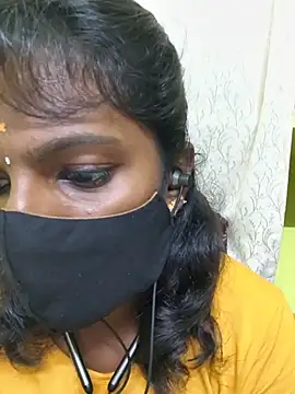 Snapshot of Honey_rosetamil chatting on May 27, 2026, 5:31 pm Honey rosetamil online show from May 27, 2026, 5:31 pm