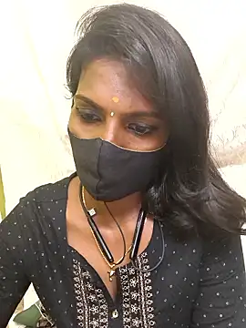 Snapshot of Honey_rosetamil chatting on April 19, 2026, 10:05 am Honey rosetamil online show from April 19, 2026, 10:05 am