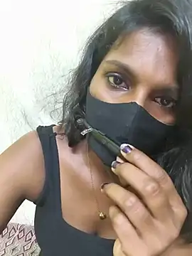 Snapshot of Honey_rosetamil chatting on May 30, 2026, 6:35 pm Honey rosetamil online show from May 30, 2026, 6:35 pm