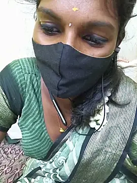 Snapshot of Honey_rosetamil chatting on May 25, 2026, 6:50 pm Honey rosetamil online show from May 25, 2026, 6:50 pm