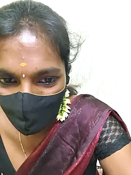 Snapshot of Honey_rosetamil chatting on April 10, 2026, 6:15 pm Honey rosetamil online show from April 10, 2026, 6:15 pm