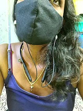 Snapshot of Honey_rosetamil chatting on April 2, 2026, 12:56 pm Honey rosetamil online show from April 2, 2026, 12:56 pm