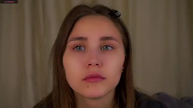 EthalFlowers online show from December 16, 2025, 1:32 am