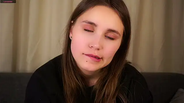 EthalFlowers online show from November 26, 2025, 12:21 am