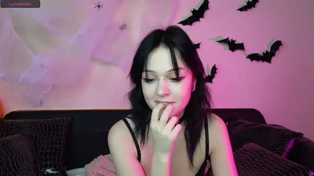 Snapshot of mimi_purrs chatting on October 28, 2025, 4:46 am mimi purrs online show from October 28, 2025, 4:46 am