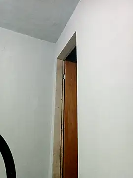 Snapshot of indiazinhabella27 chatting on November 1, 2025, 5:36 am indiazinhabella27 online show from November 1, 2025, 5:36 am