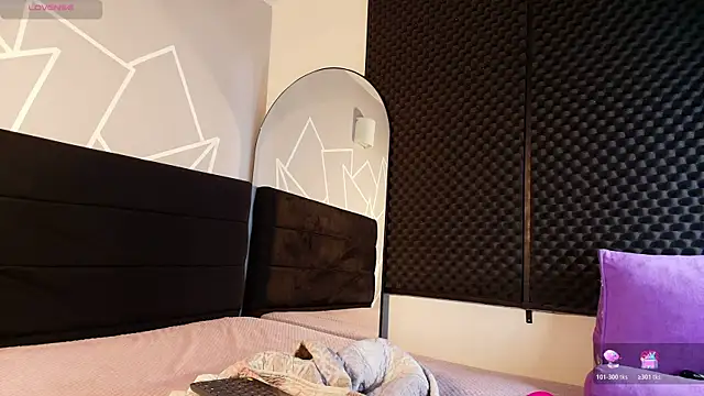 Snapshot of karlamoon23 chatting on April 25, 2026, 12:46 am karlamoon23 online show from April 25, 2026, 12:46 am