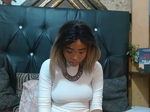 Juicy Candy-Reloaded online show from March 19, 2026, 9:09 am