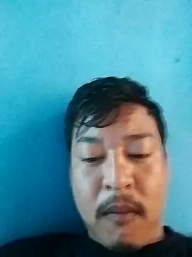 lilldickyyy online show from May 13, 2026, 7:37 am