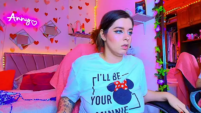 Snapshot of Anny_Hurtado chatting on September 11, 2025, 7:19 am Anny Hurtado online show from September 11, 2025, 7:19 am