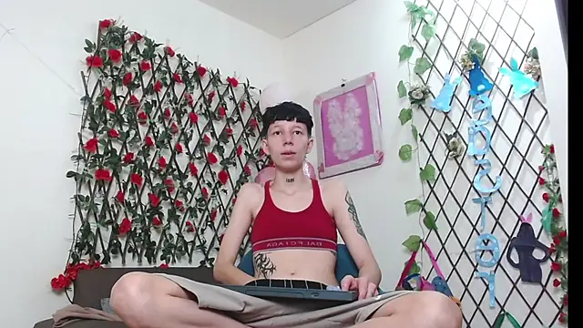 LiamBrown09 online show from April 16, 2026, 7:47 pm