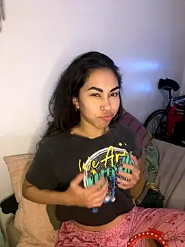 Snapshot of jessens144 chatting on October 9, 2025, 2:45 am jessens144 online show from October 9, 2025, 2:45 am