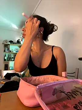 Snapshot of jessens144 chatting on September 15, 2025, 3:45 pm jessens144 online show from September 15, 2025, 3:45 pm