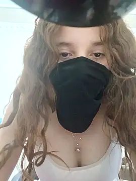 Snapshot of Arora07 chatting on October 1, 2025, 12:06 am Arora07 online show from October 1, 2025, 12:06 am