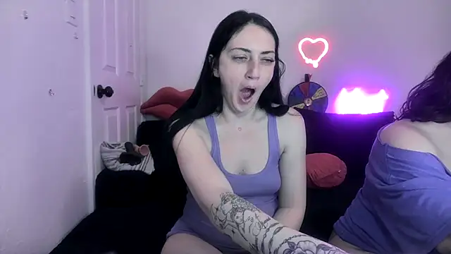 Snapshot of torithequeen chatting on February 20, 2026, 3:03 pm torithequeen online show from February 20, 2026, 3:03 pm