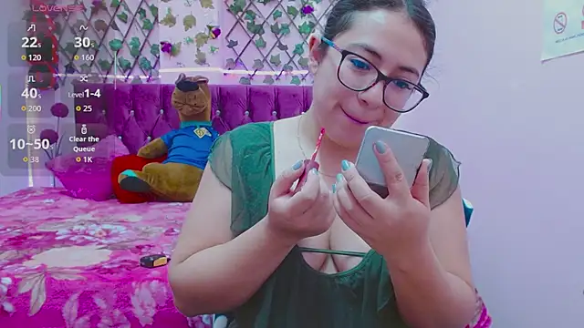 Estrella  sex online show from September 20, 2025, 12:21 pm