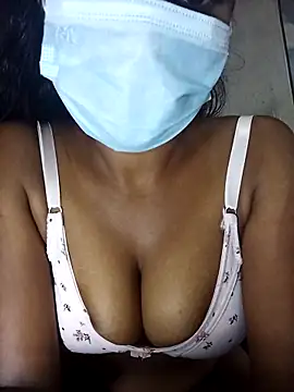 MickMicky online show from September 22, 2025, 7:03 am