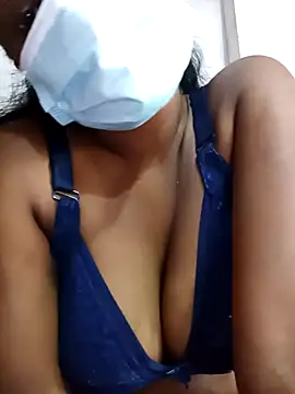 Snapshot of MickMicky chatting on February 28, 2026, 4:23 am MickMicky online show from February 28, 2026, 4:23 am