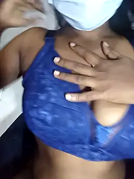 Snapshot of MickMicky chatting on December 20, 2025, 5:05 pm MickMicky online show from December 20, 2025, 5:05 pm