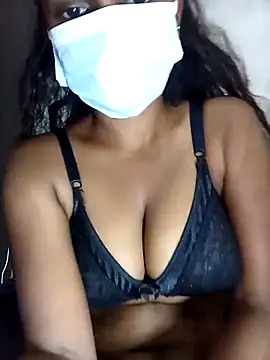 Snapshot of MickMicky chatting on December 22, 2025, 5:40 am MickMicky online show from December 22, 2025, 5:40 am