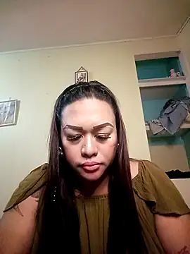 Snapshot of EmmaKantutera chatting on November 10, 2025, 6:57 pm EmmaKantutera online show from November 10, 2025, 6:57 pm