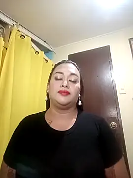 Snapshot of EmmaKantutera chatting on November 19, 2025, 11:54 am EmmaKantutera online show from November 19, 2025, 11:54 am