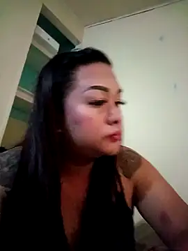 Snapshot of EmmaKantutera chatting on November 11, 2025, 7:30 pm EmmaKantutera online show from November 11, 2025, 7:30 pm