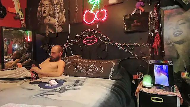 Snapshot of Splash_Queen420 chatting on February 20, 2026, 6:26 am Splash Queen420 online show from February 20, 2026, 6:26 am