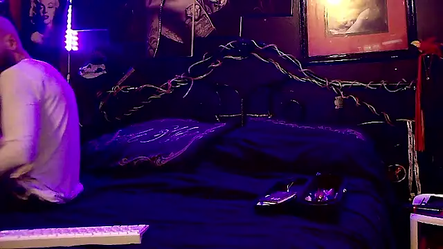 Snapshot of Splash_Queen420 chatting on January 12, 2026, 12:39 am Splash Queen420 online show from January 12, 2026, 12:39 am