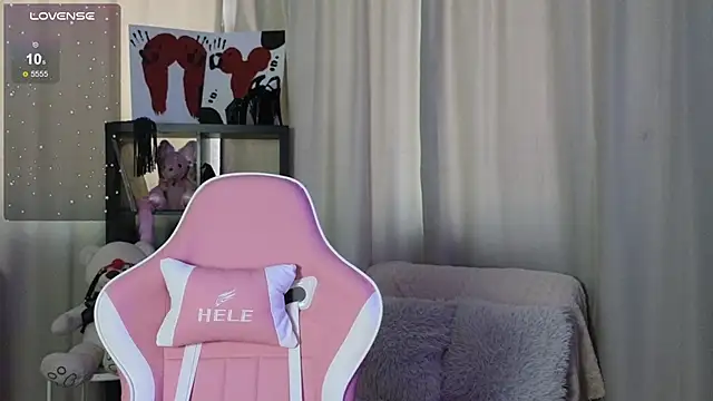  Anna Nolan  online show from October 2, 2025, 6:17 am