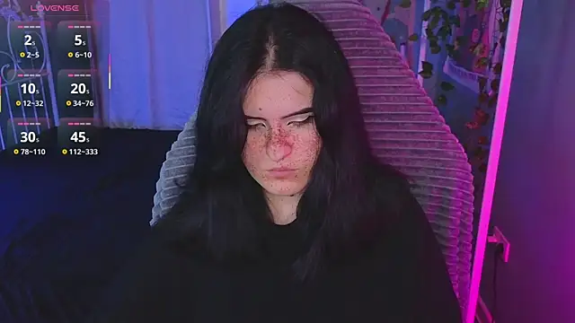 Snapshot of Dark_Shine chatting on November 6, 2025, 7:01 am Dark Shine online show from November 6, 2025, 7:01 am