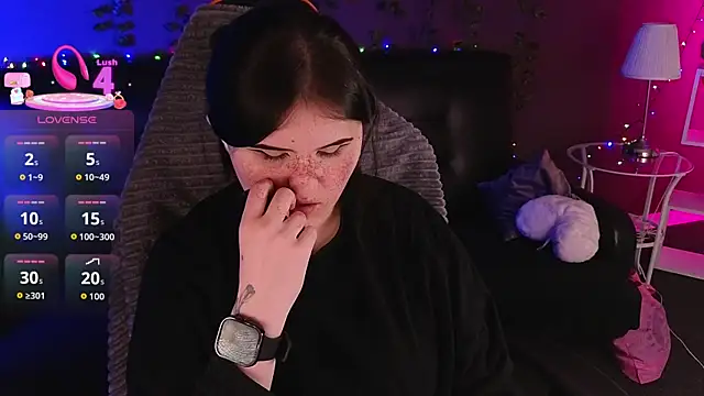 Snapshot of Dark_Shine chatting on January 14, 2026, 8:45 pm Dark Shine online show from January 14, 2026, 8:45 pm