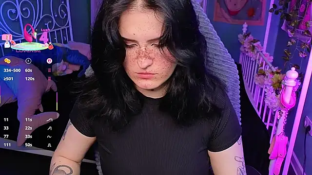 Snapshot of Dark_Shine chatting on October 7, 2025, 6:03 am Dark Shine online show from October 7, 2025, 6:03 am