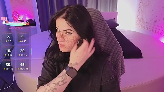 Snapshot of Dark_Shine chatting on November 13, 2025, 5:55 am Dark Shine online show from November 13, 2025, 5:55 am