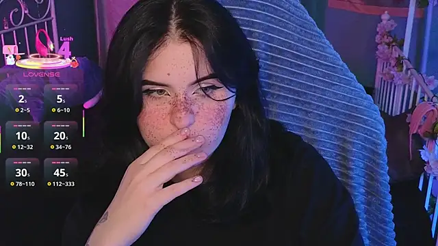 Snapshot of Dark_Shine chatting on November 20, 2025, 6:14 am Dark Shine online show from November 20, 2025, 6:14 am