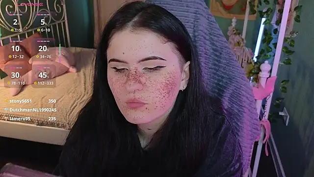 Snapshot of Dark_Shine chatting on January 12, 2026, 8:32 am Dark Shine online show from January 12, 2026, 8:32 am