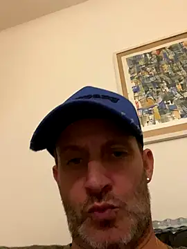 Maurinho3005 online show from November 1, 2025, 1:23 am