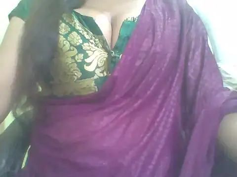 Snapshot of Hot_Rose2 chatting on June 7, 2026, 5:01 am Hot Rose2 online show from June 7, 2026, 5:01 am