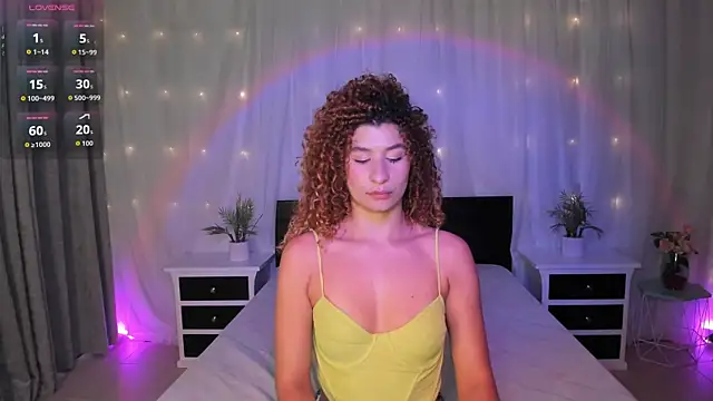 Evolet Bee online show from November 1, 2025, 1:16 pm