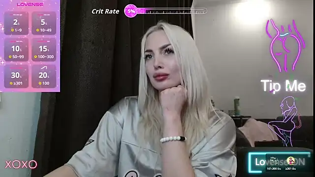 Snapshot of SpaceMarsi chatting on November 25, 2025, 1:39 am SpaceMarsi online show from November 25, 2025, 1:39 am