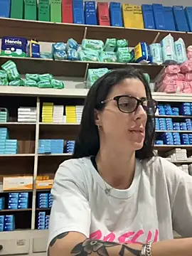 ferchule7 online show from September 17, 2025, 4:31 pm